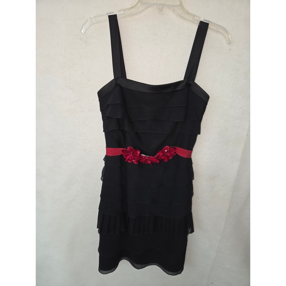 White by Vera Wang Black Tiered Sequin Floral Cocktail Dress Red Ribbon Size 4